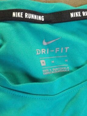Nike Dri-FIT Running Shirt Women’s Medium Greenish Teal Athletic Top